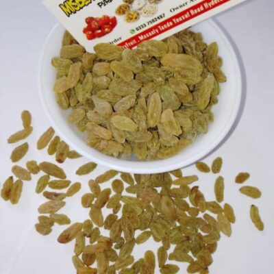 Green, golden and black kishmish